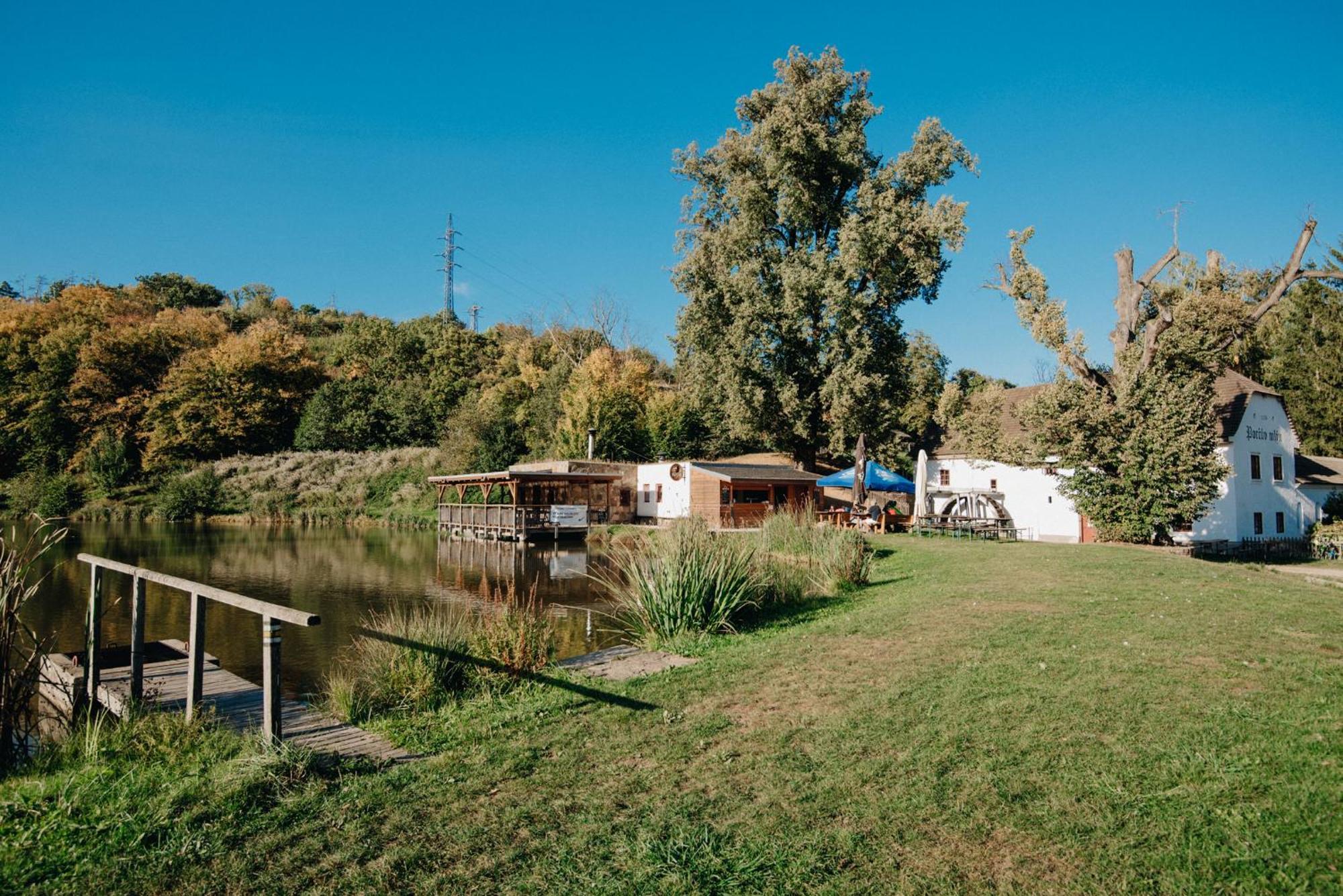 Hotel U Tri Volu Lysice Экстерьер фото