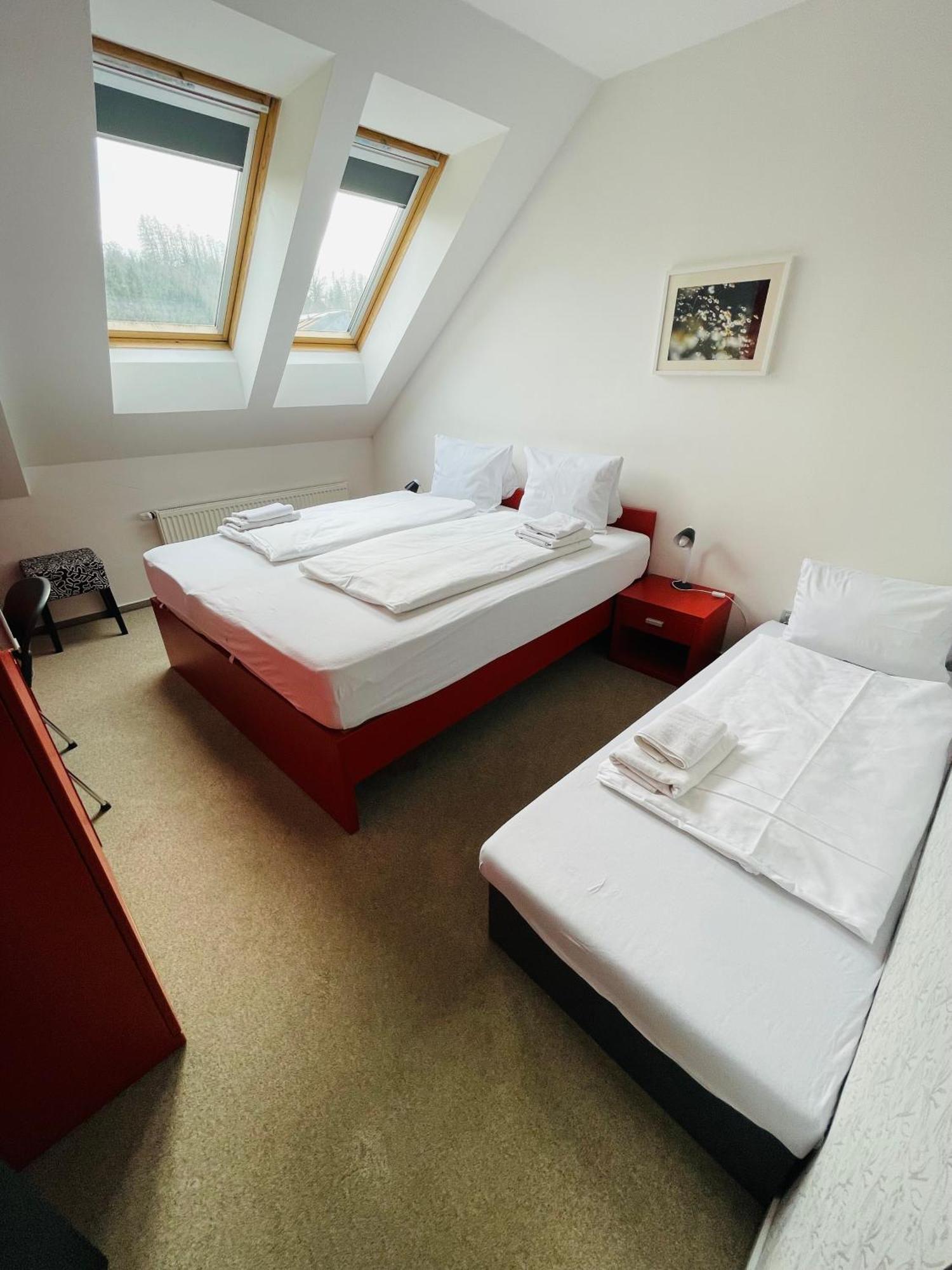 Hotel U Tri Volu Lysice Экстерьер фото